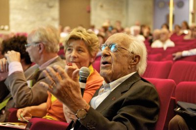 019670_121eFrance_ActiveRaphael_Helle.jpg